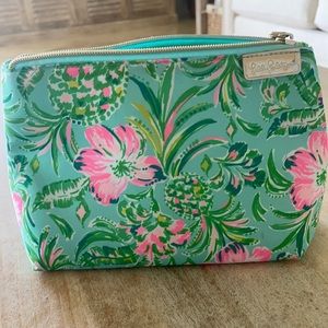 Lilly Pulitzer Makeup Bag.